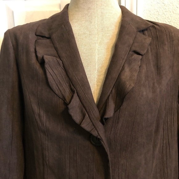 JM COLLECTION, brown blazer w/ ruffled lapel, 12P - Picture 2 of 6